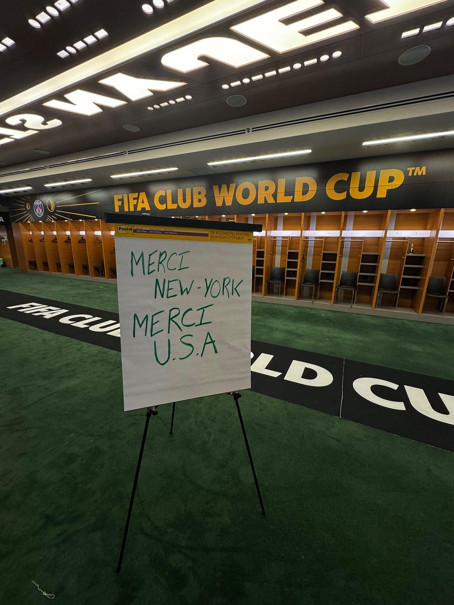 包含巴黎圣日耳曼国际比赛日完成体检；志在社区盾名次提升；质疑声仍在；训练强度明显提升的词条